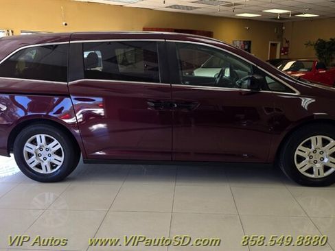 Used 2012 Honda Odyssey LX image 5