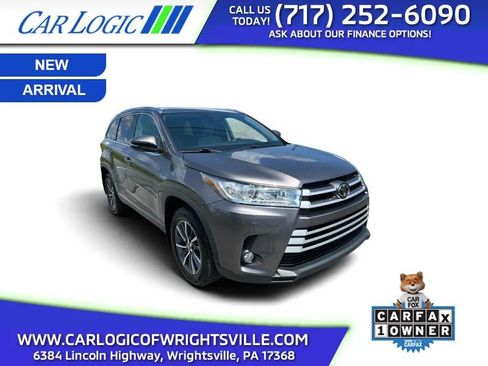 Used 2019 Toyota Highlander XLE AWD/4WD image 1