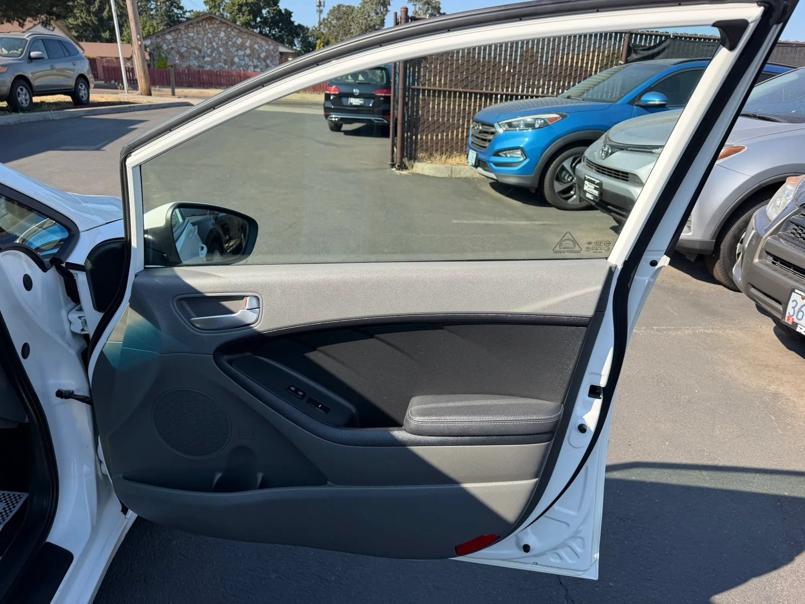 Used 2018 Kia Forte LX FWD image 14