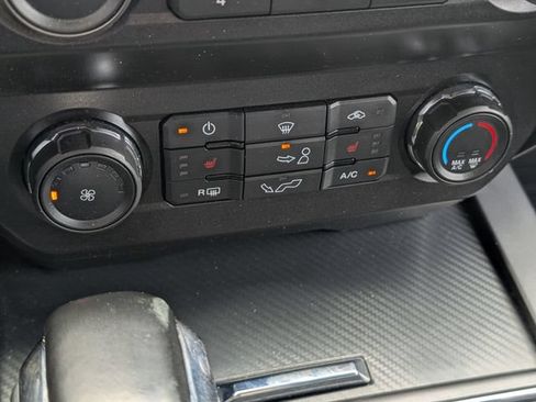 Used 2019 Ford F150 XLT w/ Equipment Group 302A Luxury AWD/4WD image 18