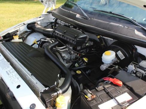 Used 2001 Dodge Ram 2500 Truck 2WD Regular Cab image 28