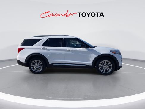 Used 2024 Ford Explorer Limited image 9