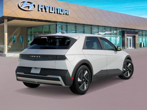 New 2026 Hyundai Ioniq 5 SEL AWD/4WD image 4