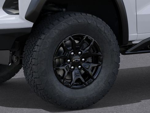 New 2026 Chevrolet Colorado ZR2 w/ Midnight Edition AWD/4WD image 9