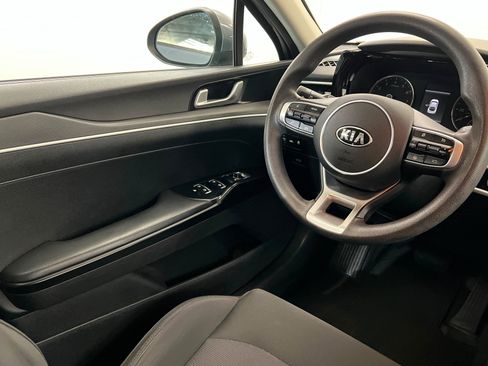 Used 2021 Kia K5 LXS FWD image 12