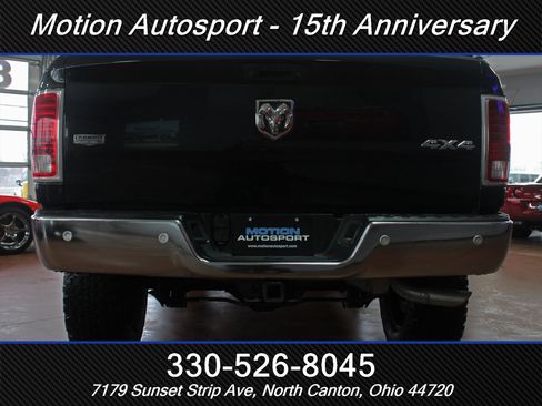 Used 2017 RAM 1500 Laramie w/ Convenience Group image 9