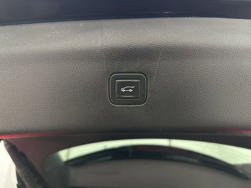 Used 2021 Buick Enclave Avenir w/ Avenir Technology Package image 41