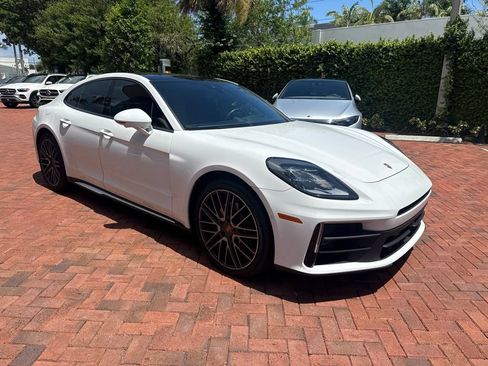 Used 2025 Porsche Panamera RWD image 1