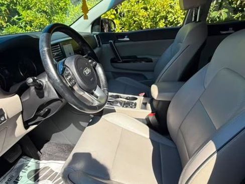 Used 2021 Kia Sportage EX w/ EX Technology Package AWD/4WD image 14