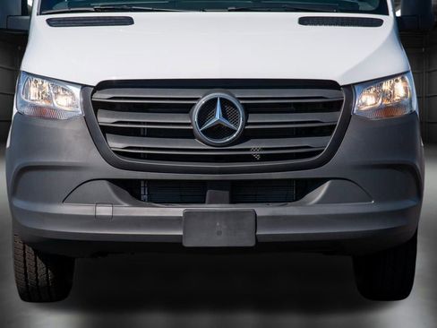 Used 2024 Mercedes-Benz Sprinter 144 Cargo image 12