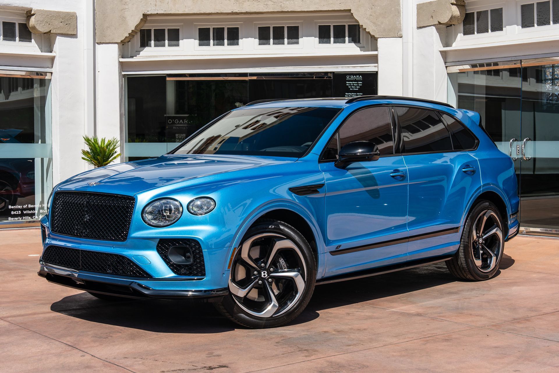 Used 2023 Bentley Bentayga AWD/4WD image 13