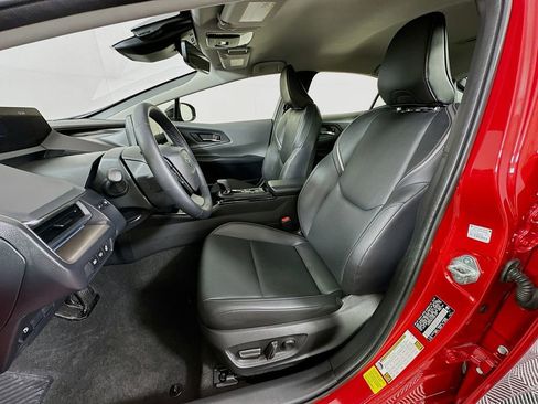 Used 2025 Toyota Prius XLE image 20