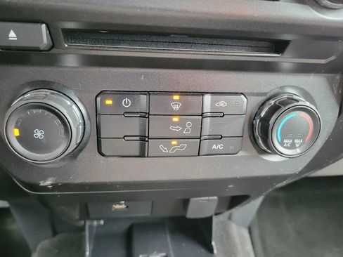 Used 2017 Ford F150 XLT AWD/4WD image 18