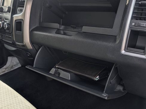 Used 2013 RAM 1500 Classic SLT w/ Premium Display Pkg AWD/4WD image 35