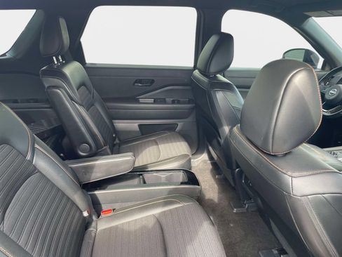 Used 2023 Nissan Pathfinder Rock Creek AWD/4WD image 11