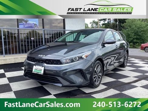 Used 2024 Kia Forte LXS FWD image 1