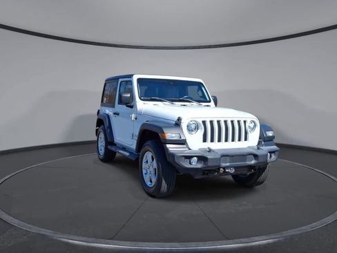 Used 2020 Jeep Wrangler Sport image 2
