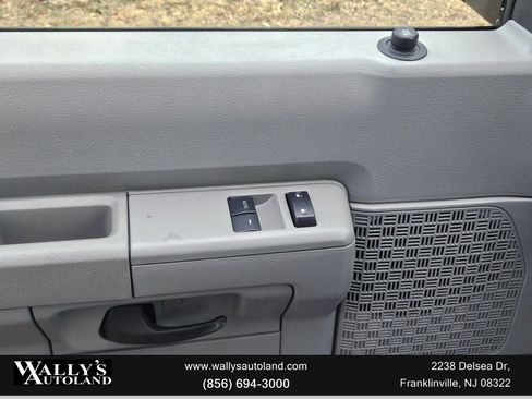 Used 2014 Ford E-250 and Econoline 250 w/ Power Group image 10
