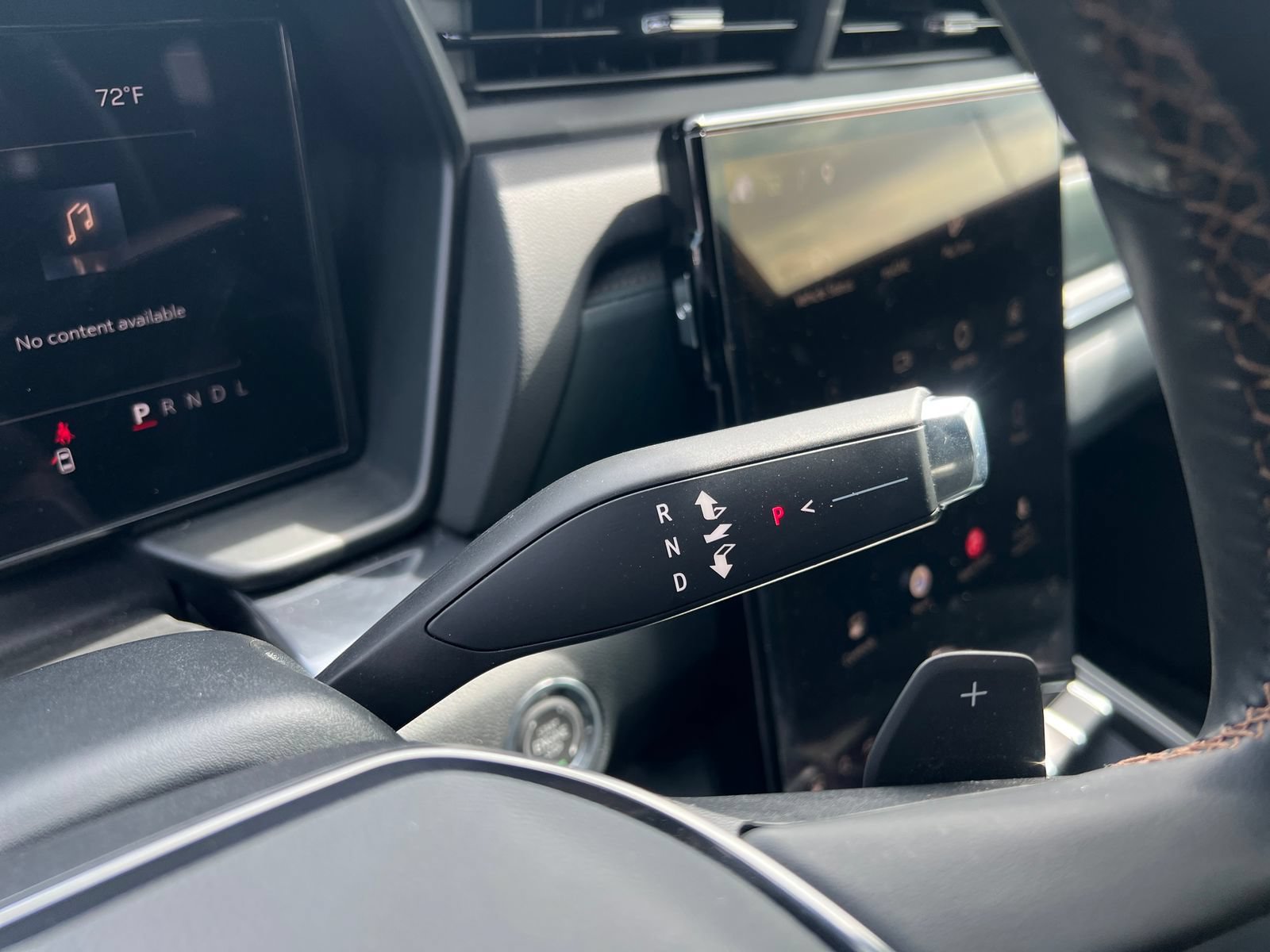 New 2026 GMC Terrain AT4 w/ LPO, Black Badging Package AWD/4WD image 28