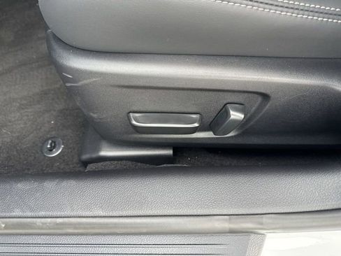 Used 2025 Lexus IS 350 F Sport image 12