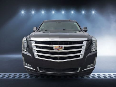 Used 2018 Cadillac Escalade Premium Luxury image 8