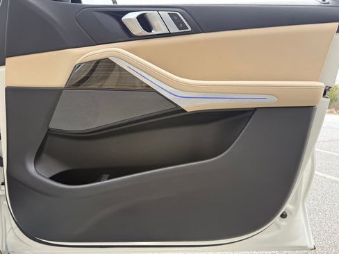 Used 2020 BMW X5 xDrive40i w/ Convenience Package image 44