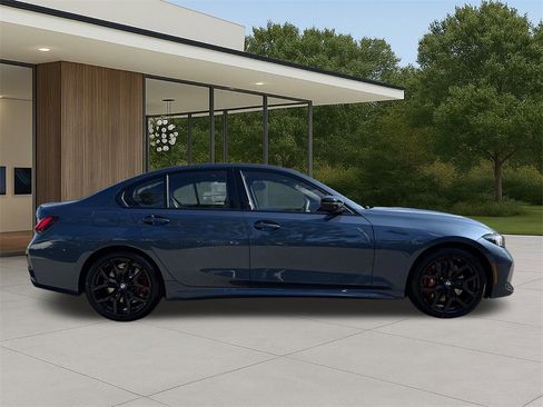 New 2026 BMW 330i 330i w/ M Sport Package image 6