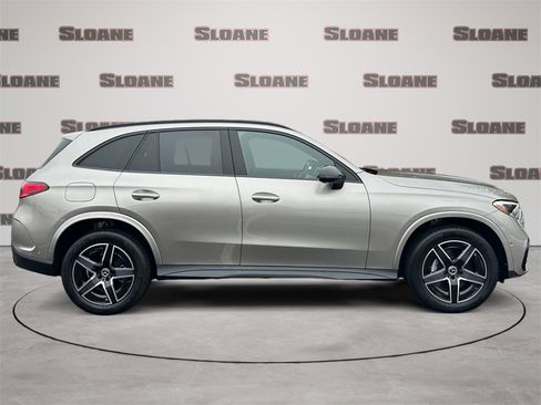 Used 2024 Mercedes-Benz GLC 300 4MATIC image 6