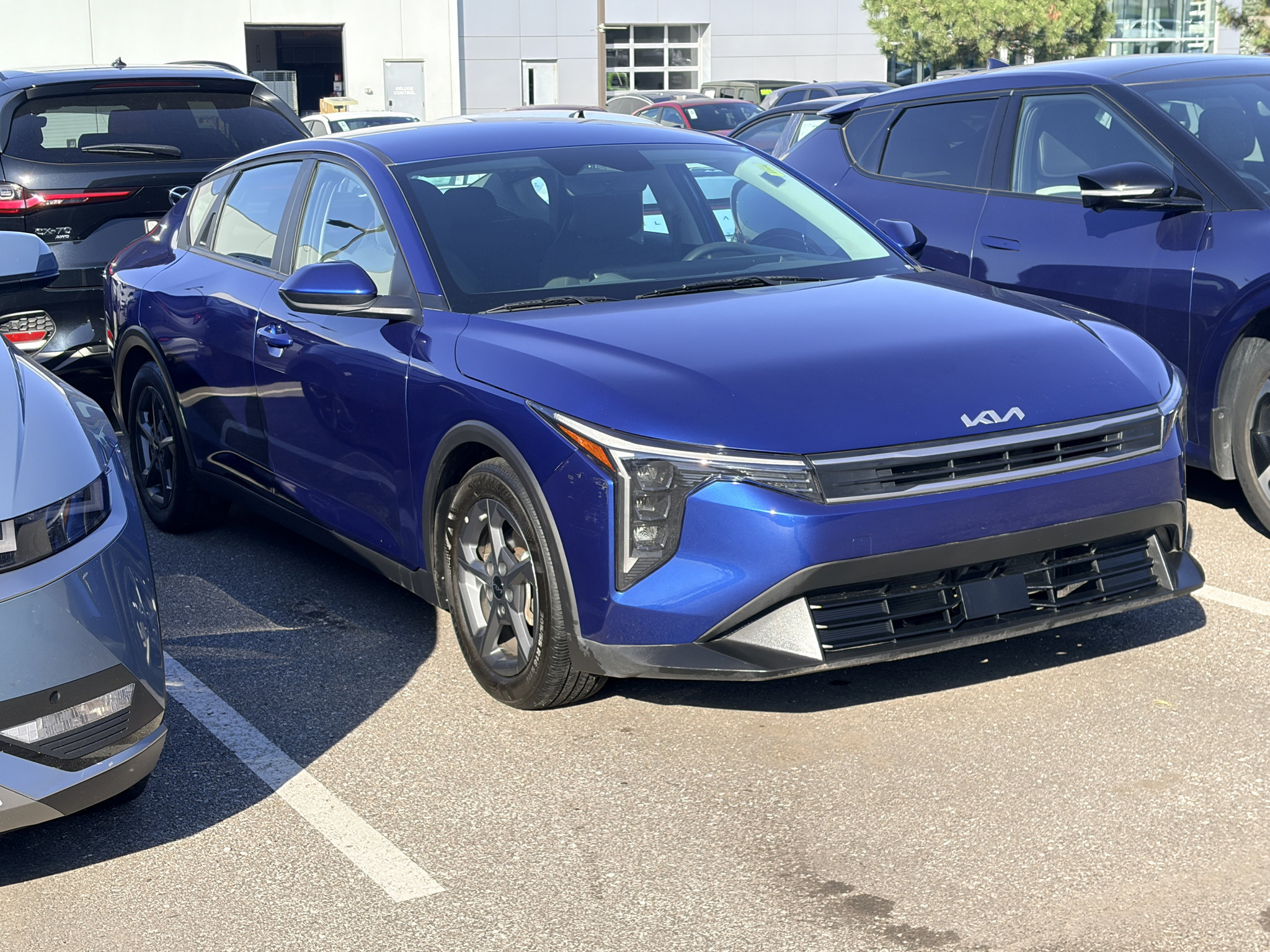 Used 2025 Kia K4 FWD image 2