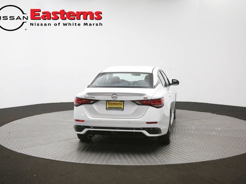 Used 2024 Nissan Sentra SR w/ SR Premium Package FWD image 38