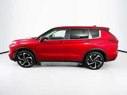 Used 2024 Mitsubishi Outlander SE image 4