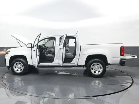 Used 2022 Chevrolet Colorado W/T image 32