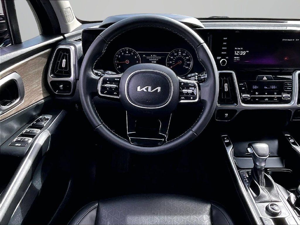 Used 2023 Kia Sorento X-Line EX AWD/4WD image 6