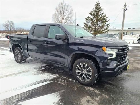 Used 2022 Chevrolet Silverado 1500 RST image 3