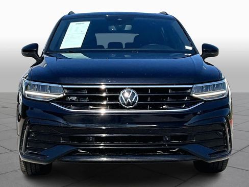 Used 2024 Volkswagen Tiguan SE R-Line image 4