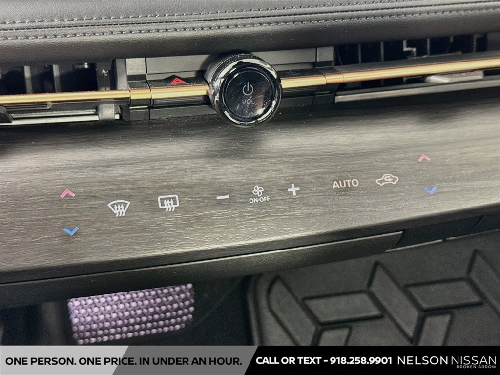 Certified 2023 Nissan Ariya AWD image 16