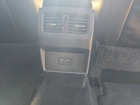 Used 2021 Nissan Rogue SV w/ Premium Package image 33