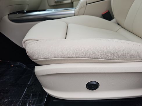 Certified 2025 Mercedes-Benz GLA 250 4MATIC image 30