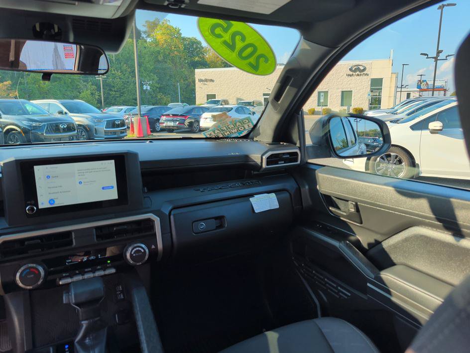 Used 2025 Toyota Tacoma SR RWD image 10