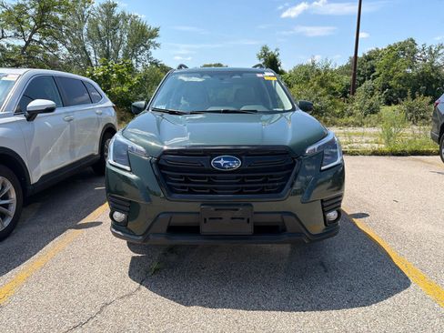 Used 2023 Subaru Forester Premium AWD/4WD image 4