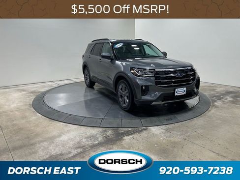 New 2026 Ford Explorer Active w/ Active Comfort Package image 3