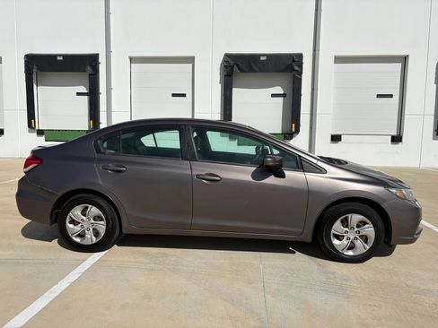 Used 2014 Honda Civic LX image 3