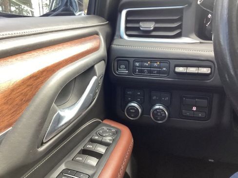 Used 2023 GMC Yukon XL Denali Ultimate image 23