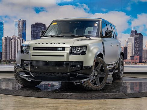 Used 2025 Land Rover Defender 110 X-Dynamic SE AWD/4WD image 2