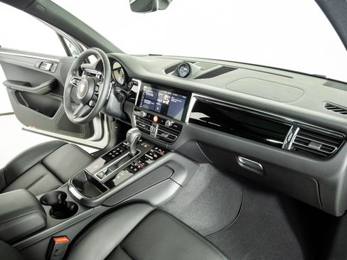 New 2026 Porsche Macan S AWD/4WD image 25