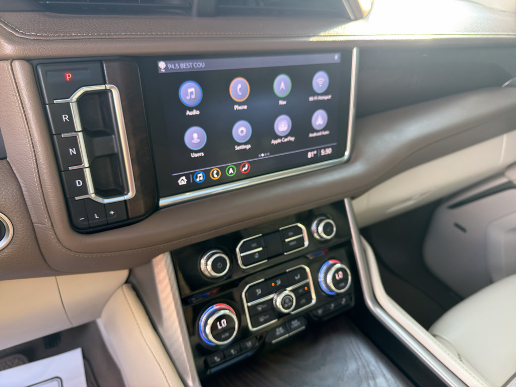 Used 2021 GMC Yukon Denali w/ Denali Premium Package AWD/4WD image 23