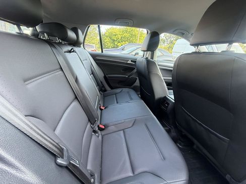 Used 2019 Volkswagen e-Golf SEL Premium FWD image 10