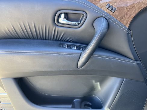 Used 2016 INFINITI QX80 2WD w/ Driver's Assistance Package image 14