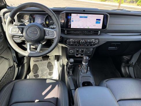 Used 2024 Jeep Wrangler Unlimited Sahara w/ Safety Group image 8