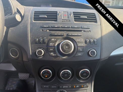 Used 2013 MAZDA MAZDA3 i Touring image 8